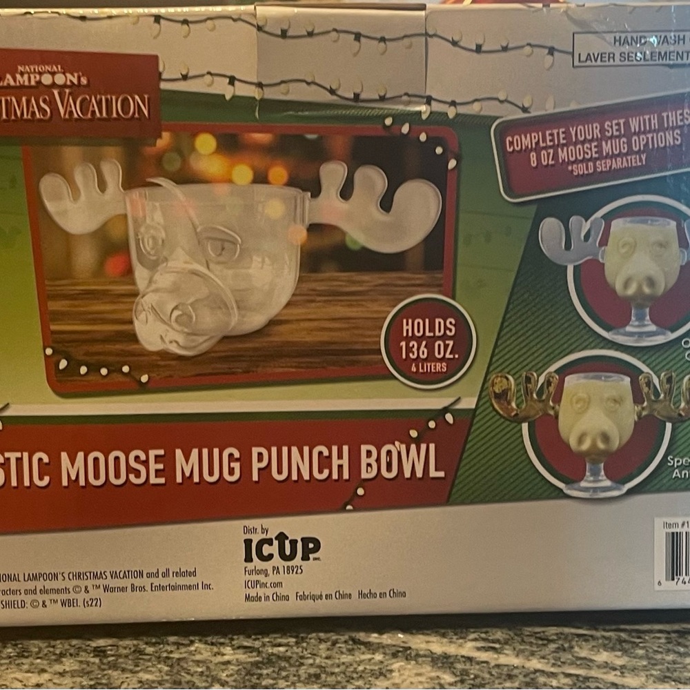 National Lampoon Christmas Vacation plastic moose egg nog/punch bowl with ladle